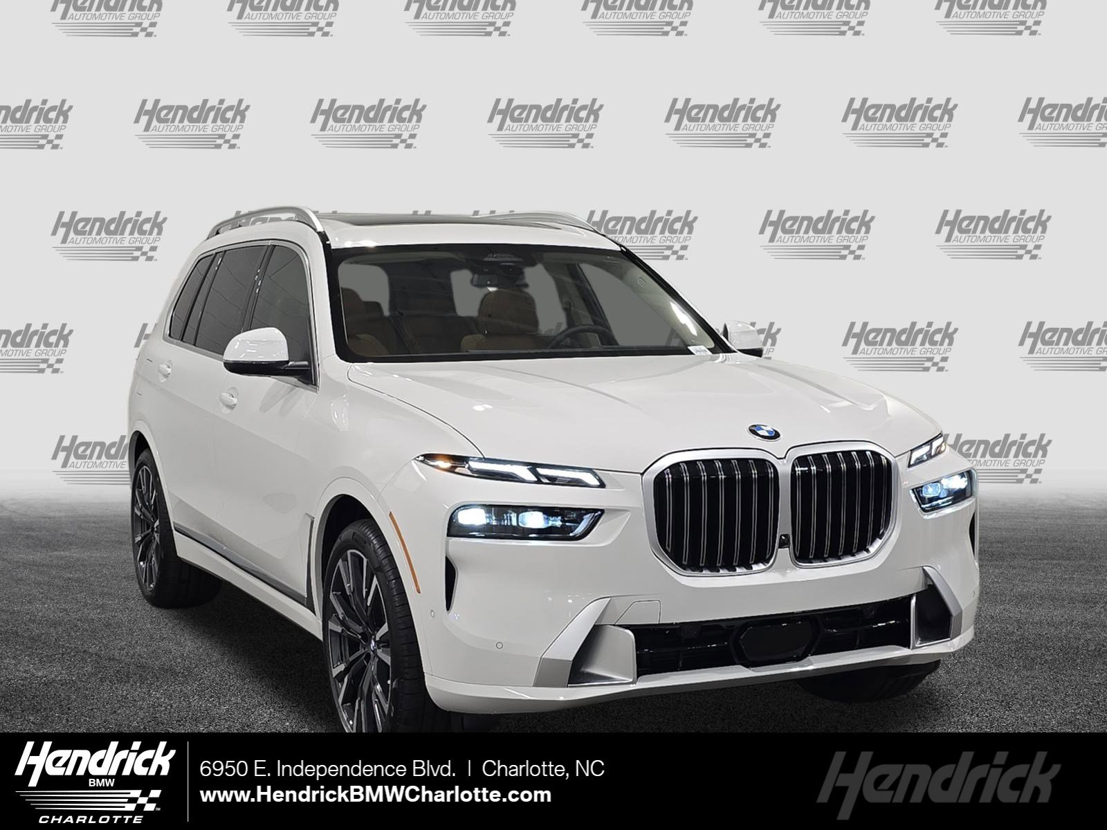 2026 BMW X7 40i's photo