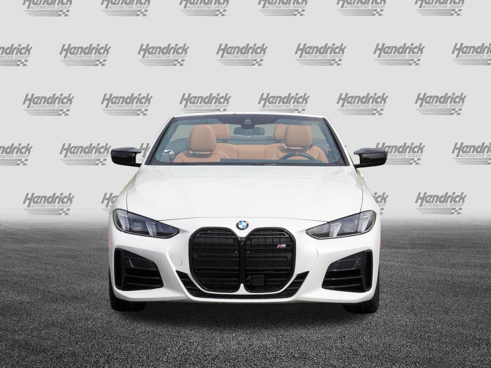 2025 BMW 4 Series M440i photo 2