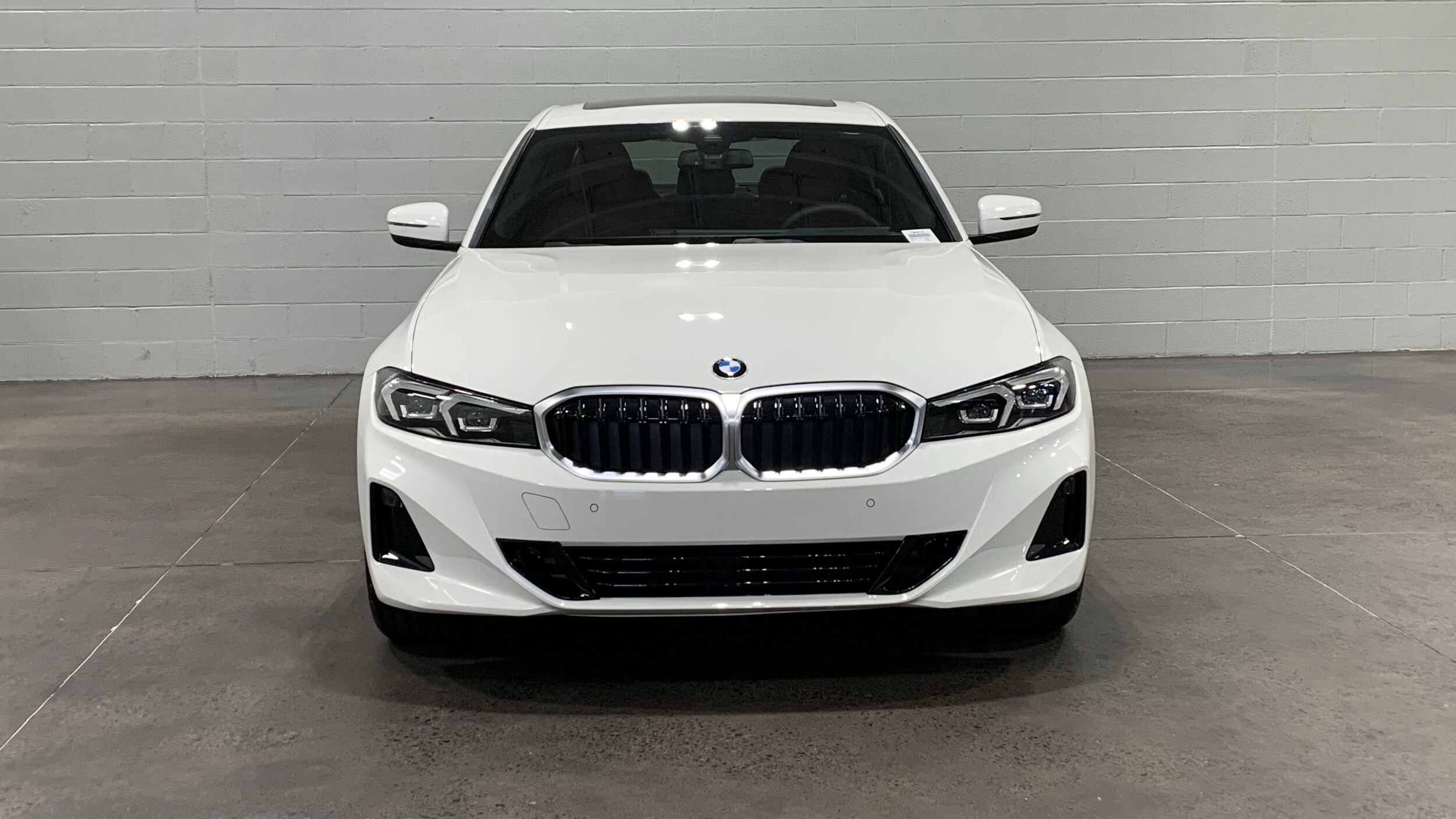 2026 Bmw 330i photo 2