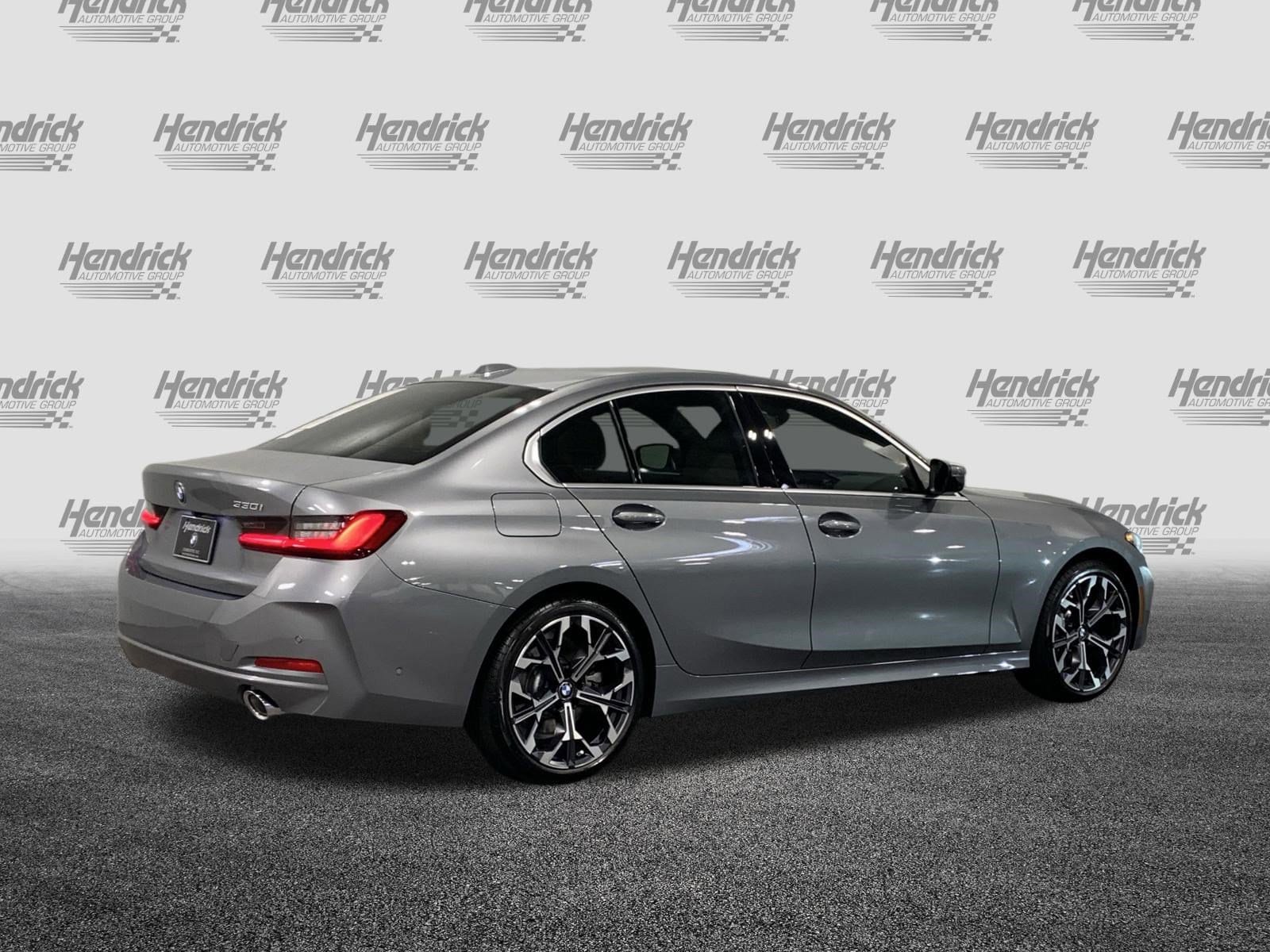 2025 BMW 3 Series 330i photo 6