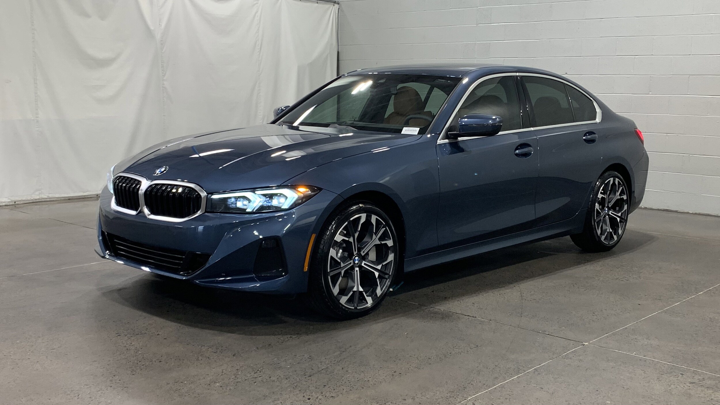 2026 Bmw 330i photo 3