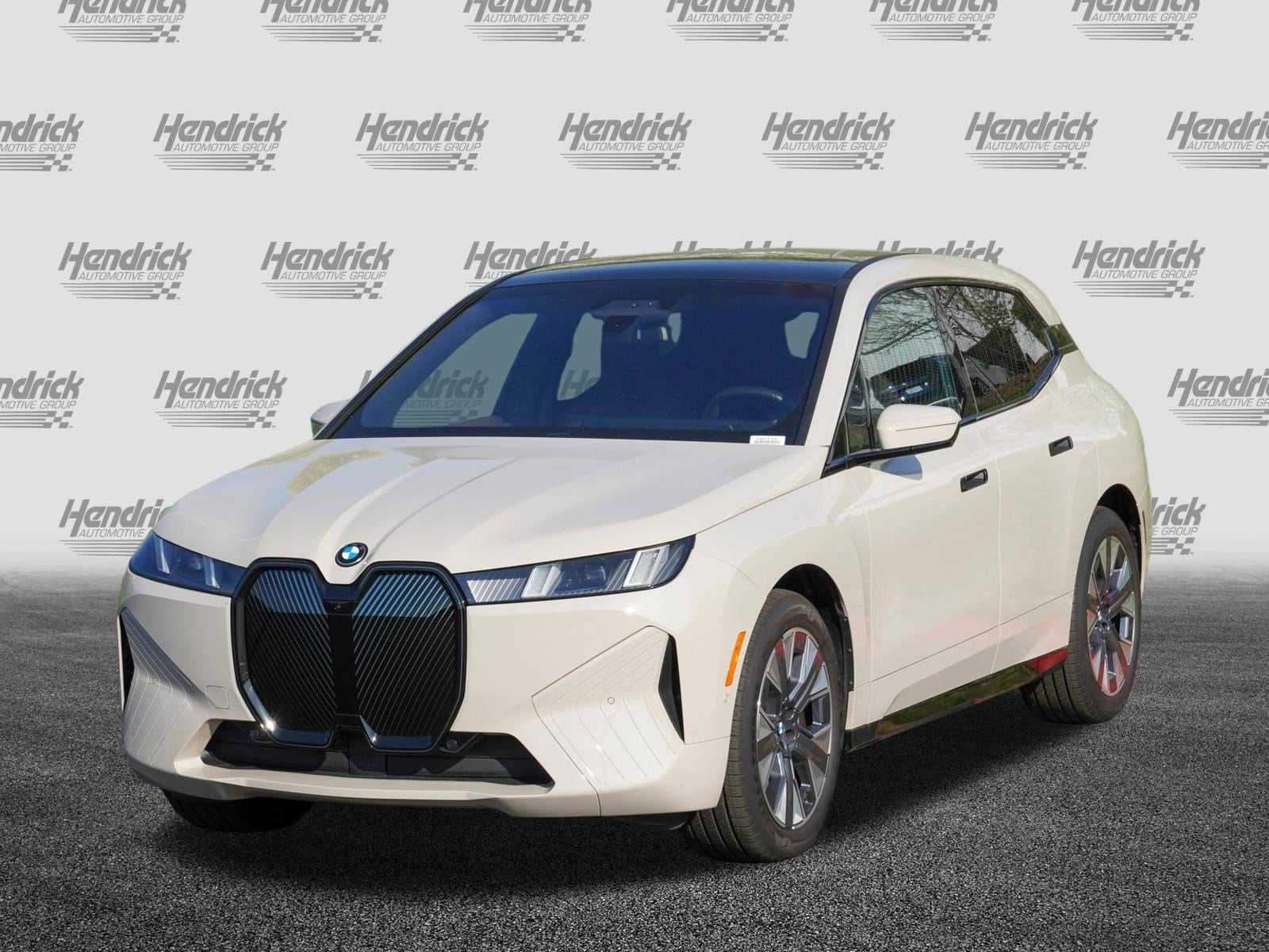 2026 BMW iX xDrive45 photo 4