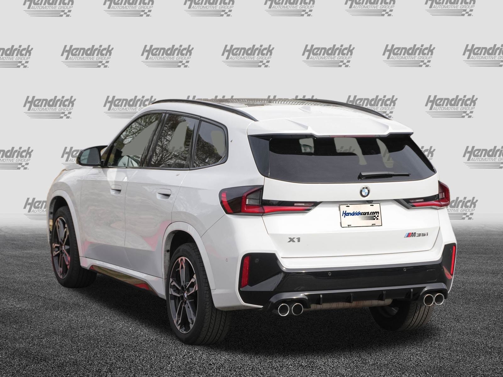 2025 BMW X1 M35i photo 5