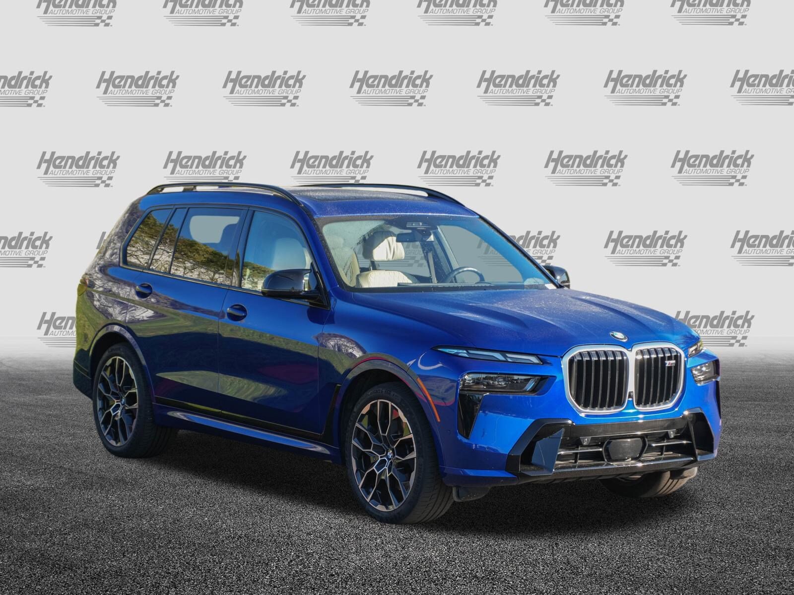 2025 Bmw X7 M60i photo 2