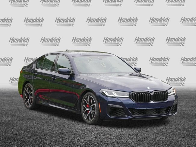 2022 BMW 5 Series M550i xDrive Sedan