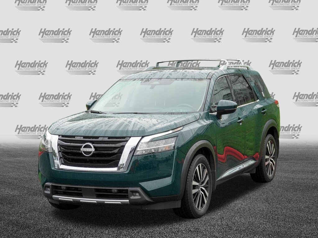 Used 2024 Nissan Pathfinder Platinum SUV