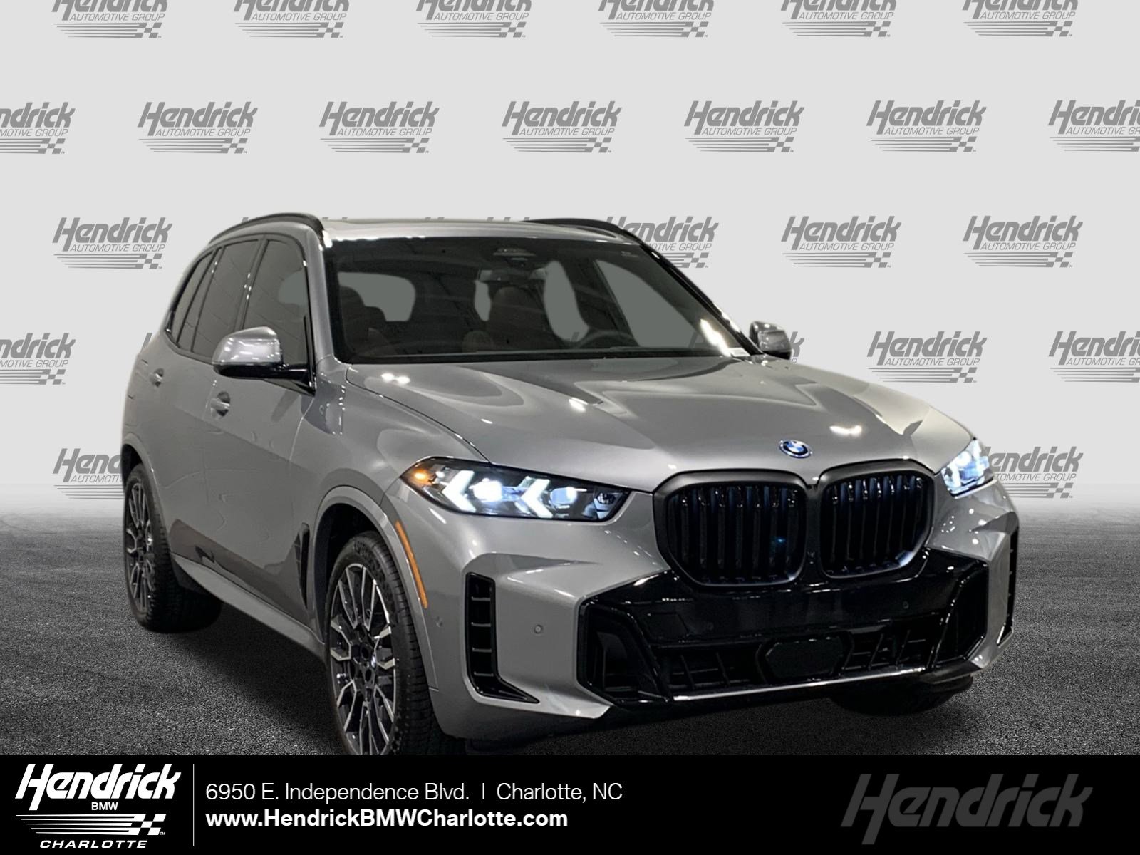 2026 BMW X5 50e's photo
