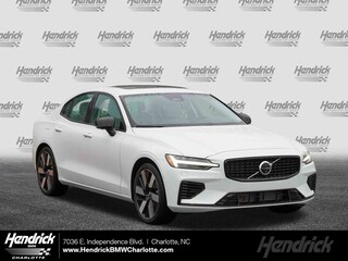 2024 Volvo S60 Recharge Plug-In Hybrid Plus Dark Theme Sedan