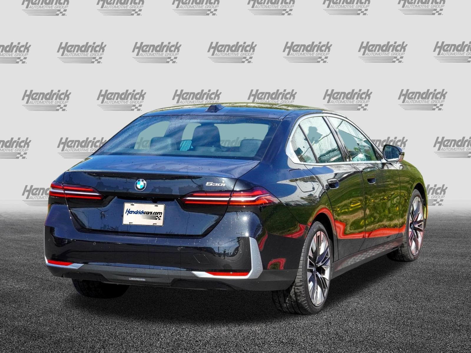 2026 BMW 5 Series 530i photo 3