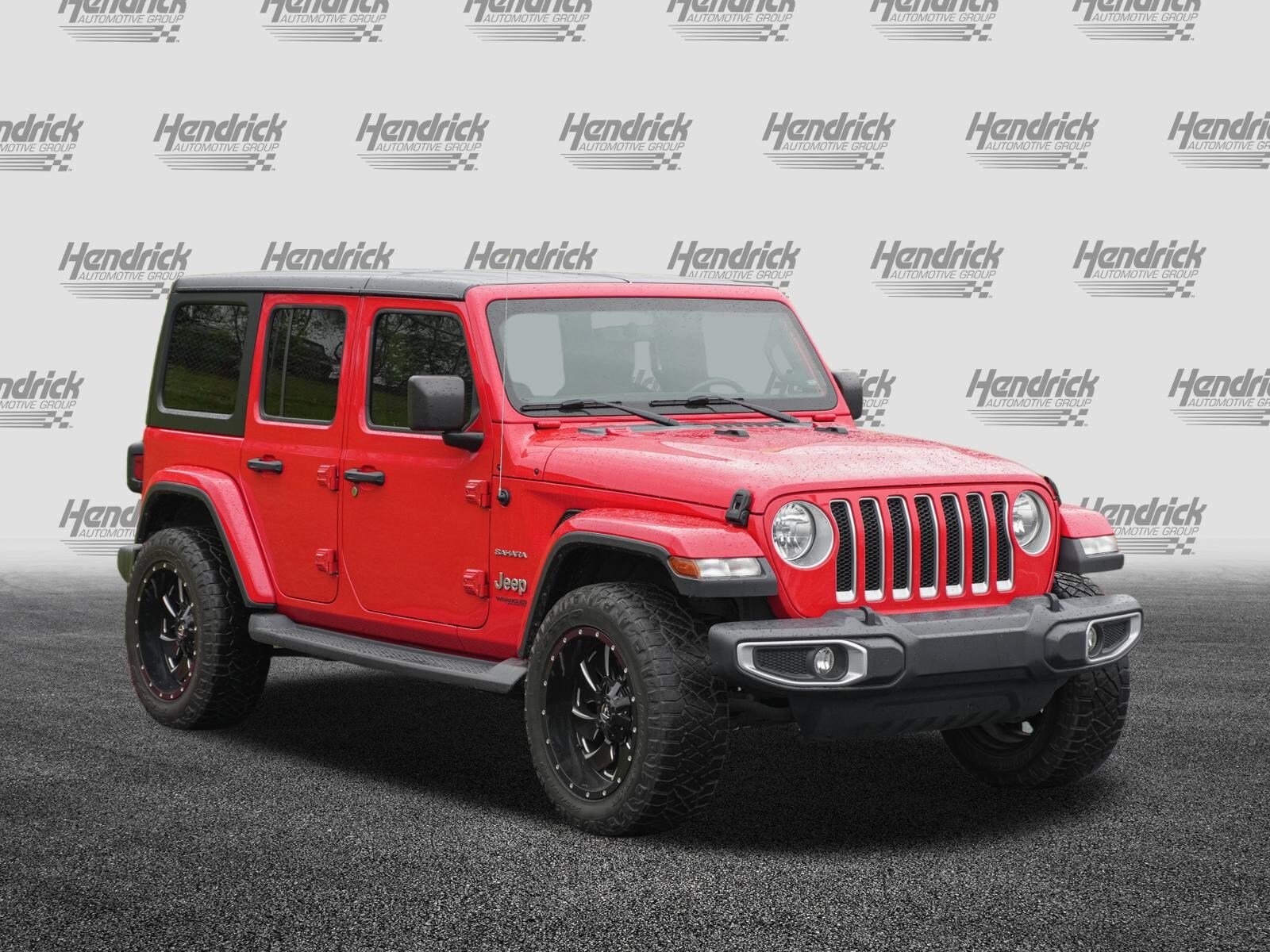 2018 Jeep Wrangler Unlimited Sahara photo 2