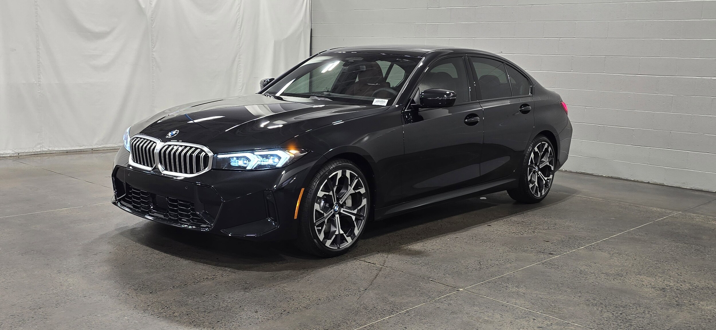 2026 Bmw 330i Sedan photo 3