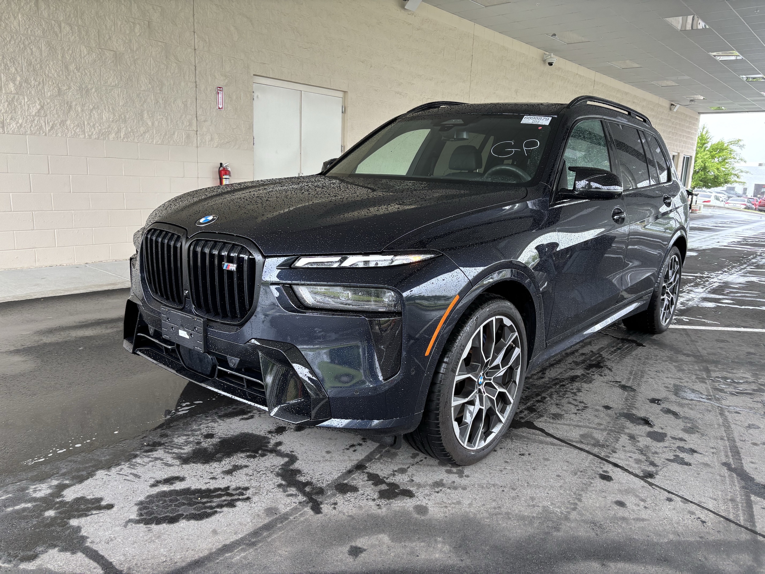 BMW X7 M60i