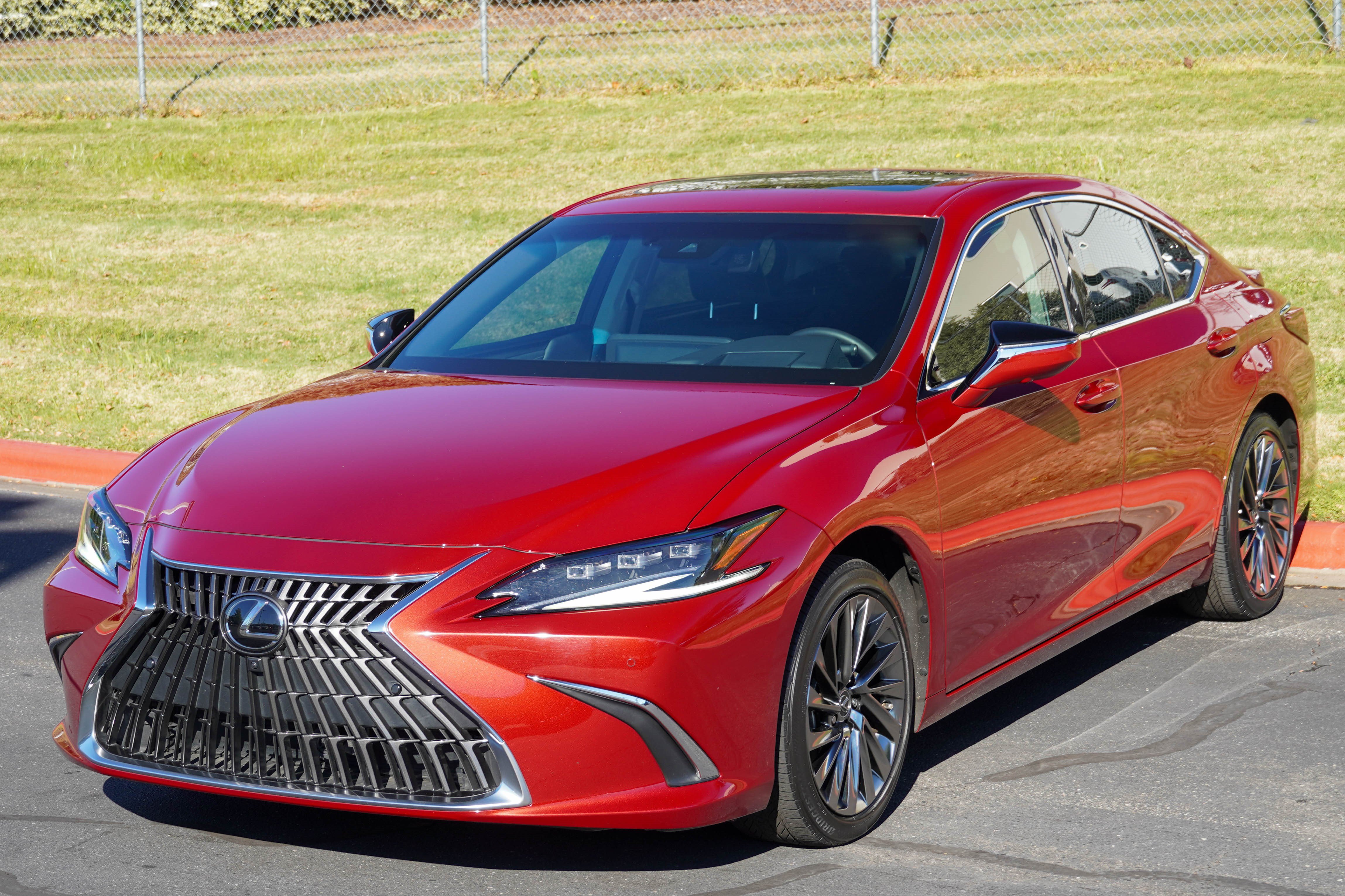 Used 2024 Lexus ES 300h Ultra Luxury Sedan