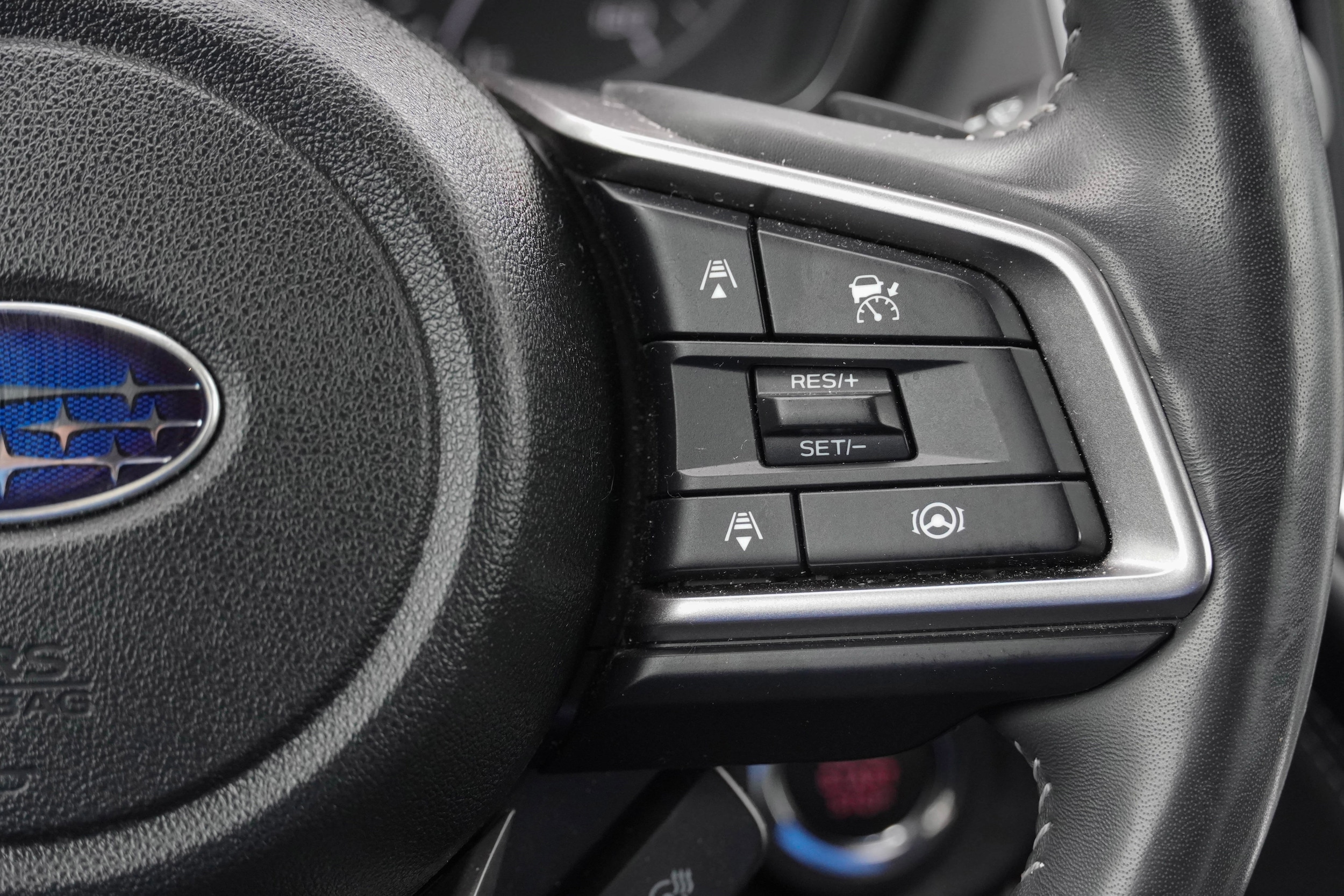 2023 Subaru Outback Touring XT photo 2