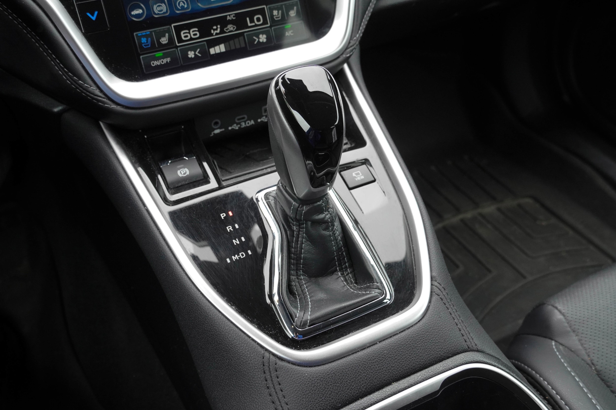 2023 Subaru Outback Touring XT photo 3