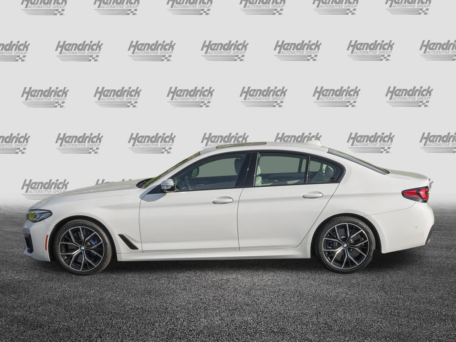 2023 BMW 5 Series 540i photo 5