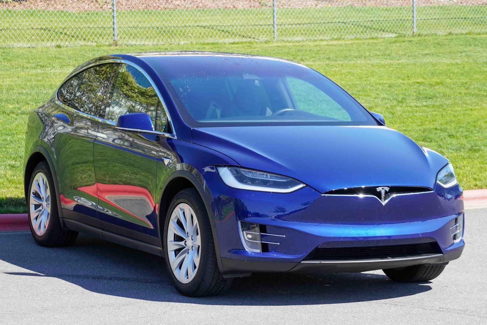 Used 2018 Tesla Model X 75D with VIN 5YJXCBE20JF133825 for sale in Charlotte, NC