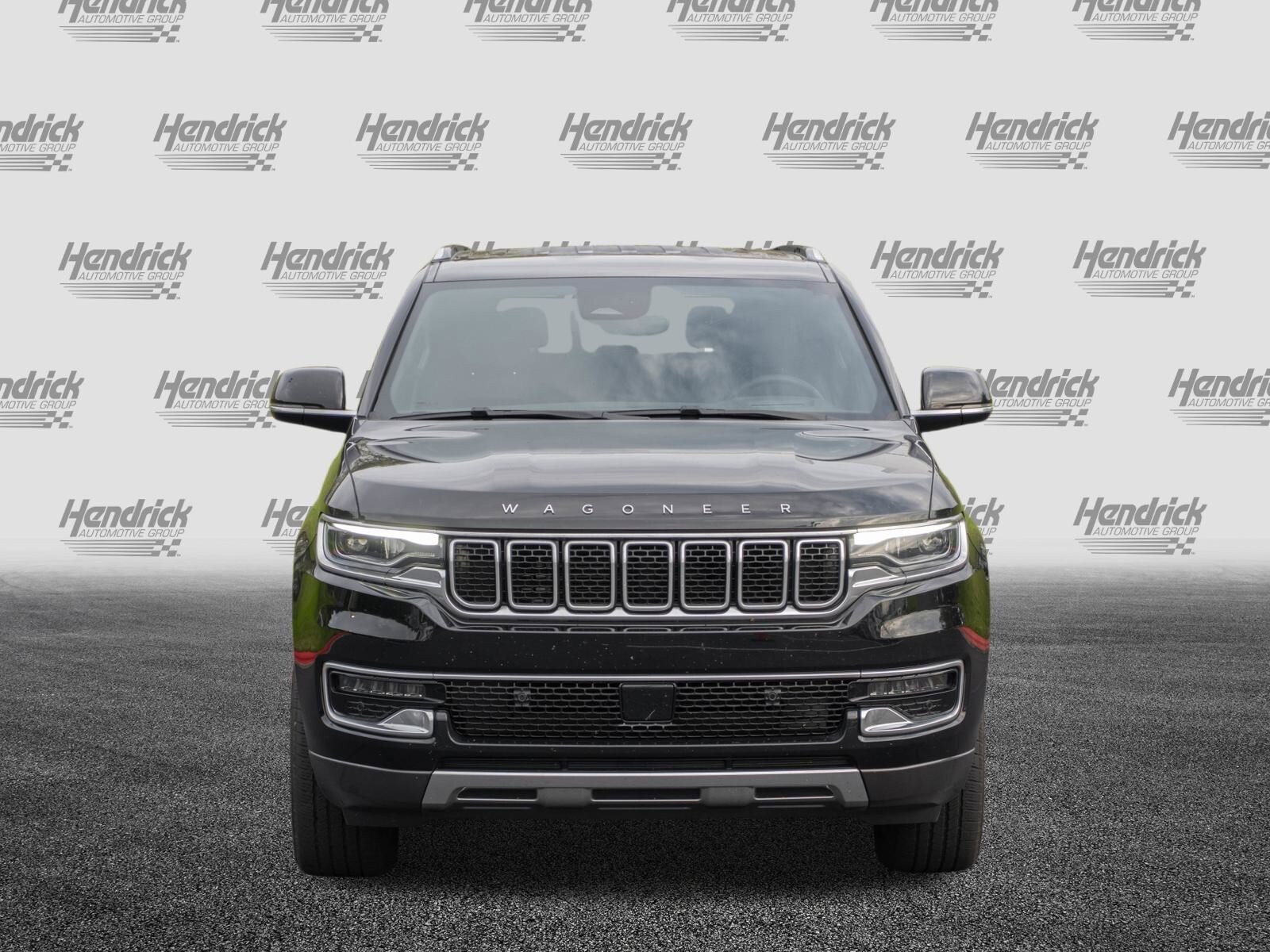 2022 Jeep Wagoneer Series III photo 3