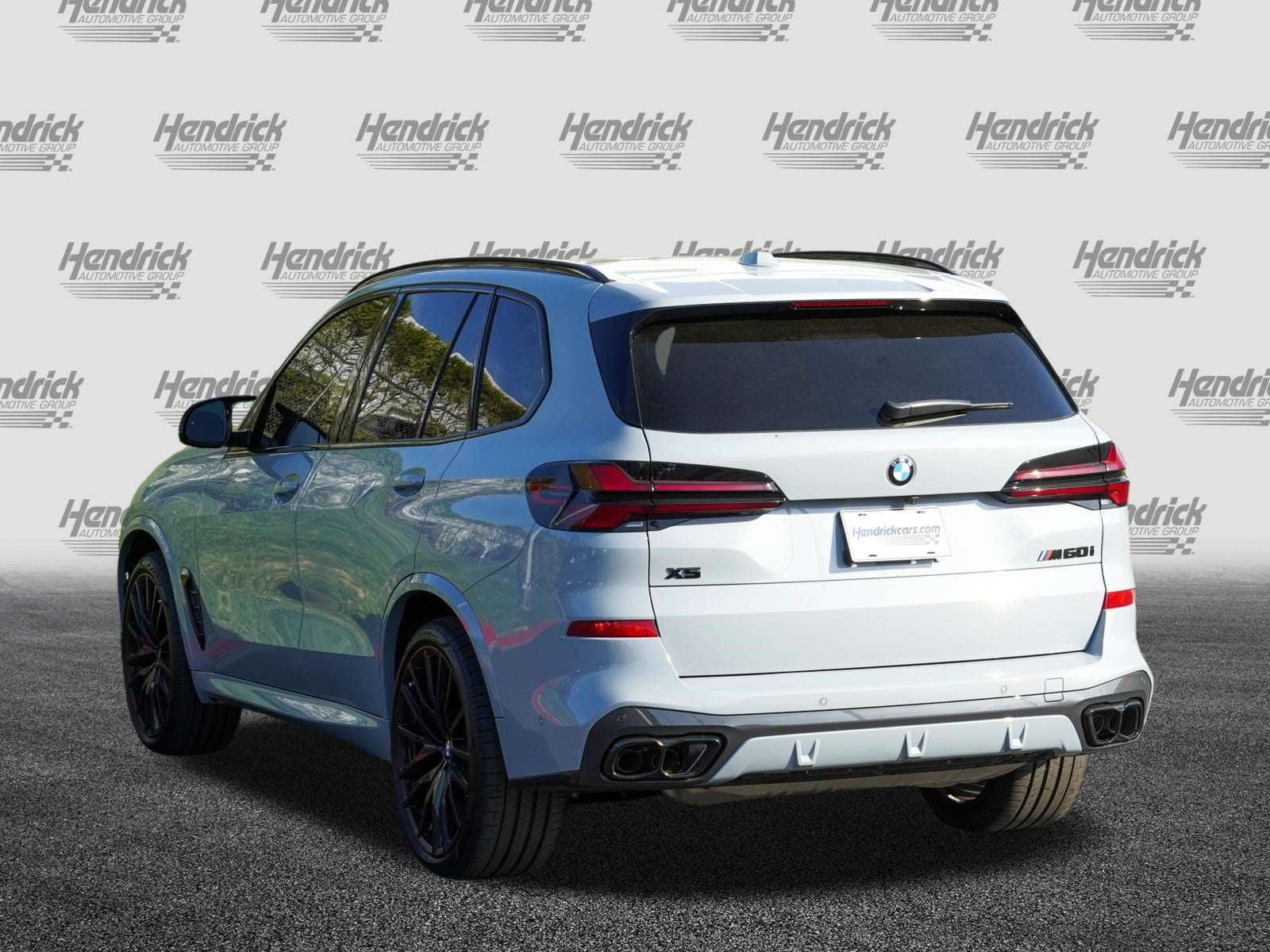 2026 BMW X5 M60i photo 5