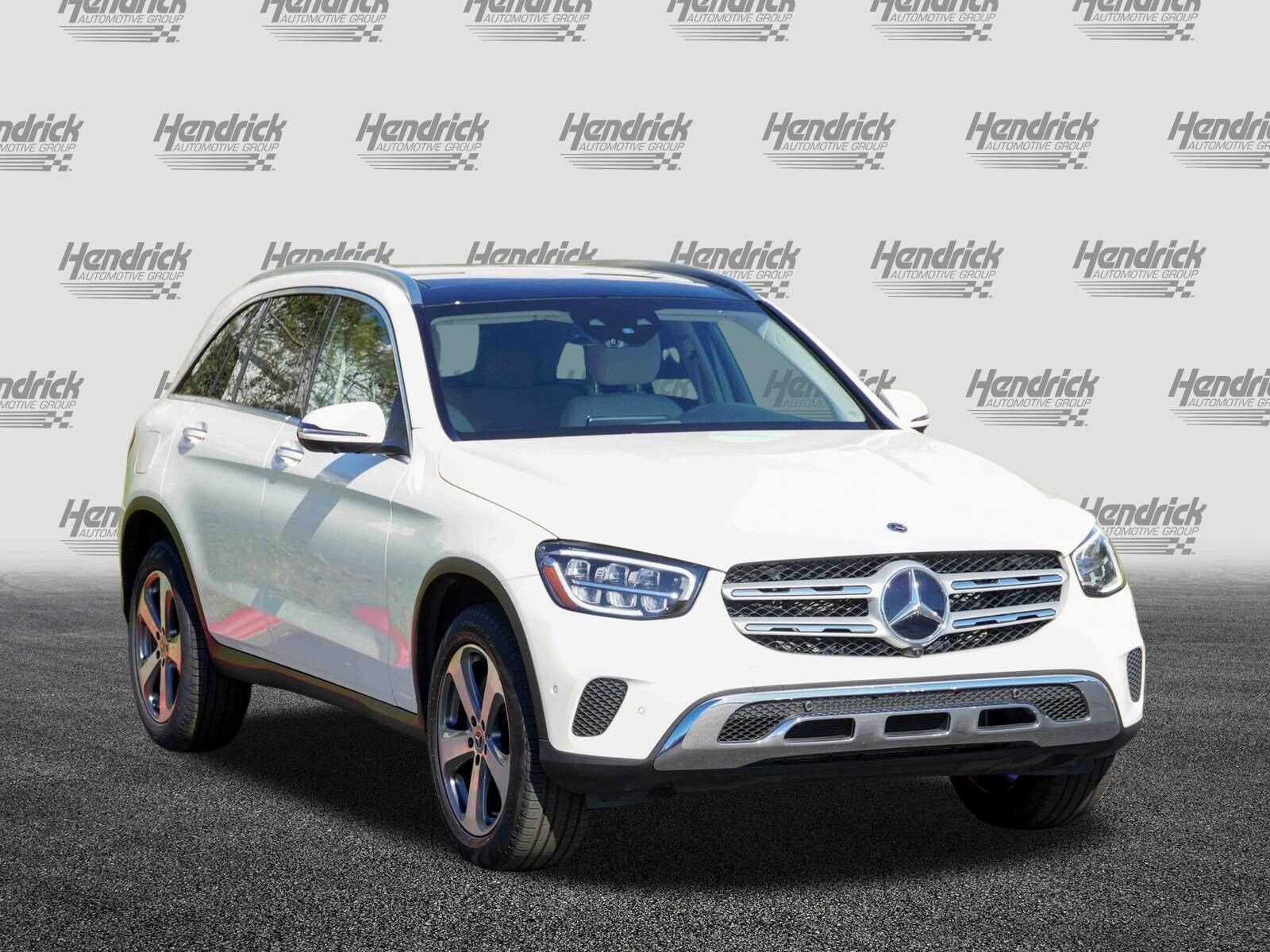 2021 Mercedes Benz GLC 300 photo 2