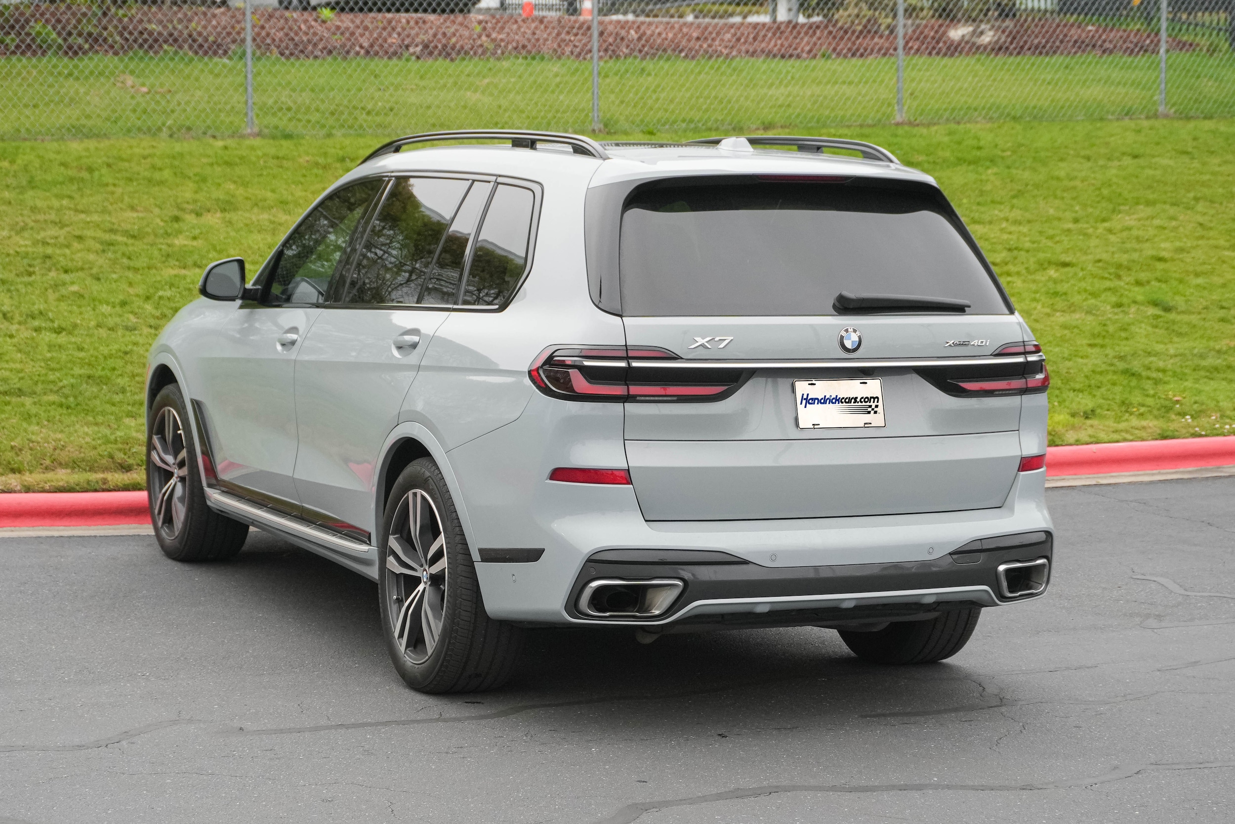 2023 BMW X7 xDrive40i photo 5