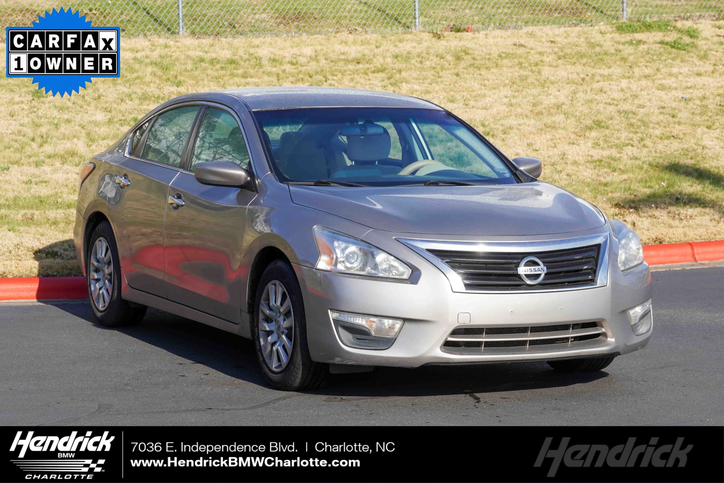 2014 Nissan Altima S's photo