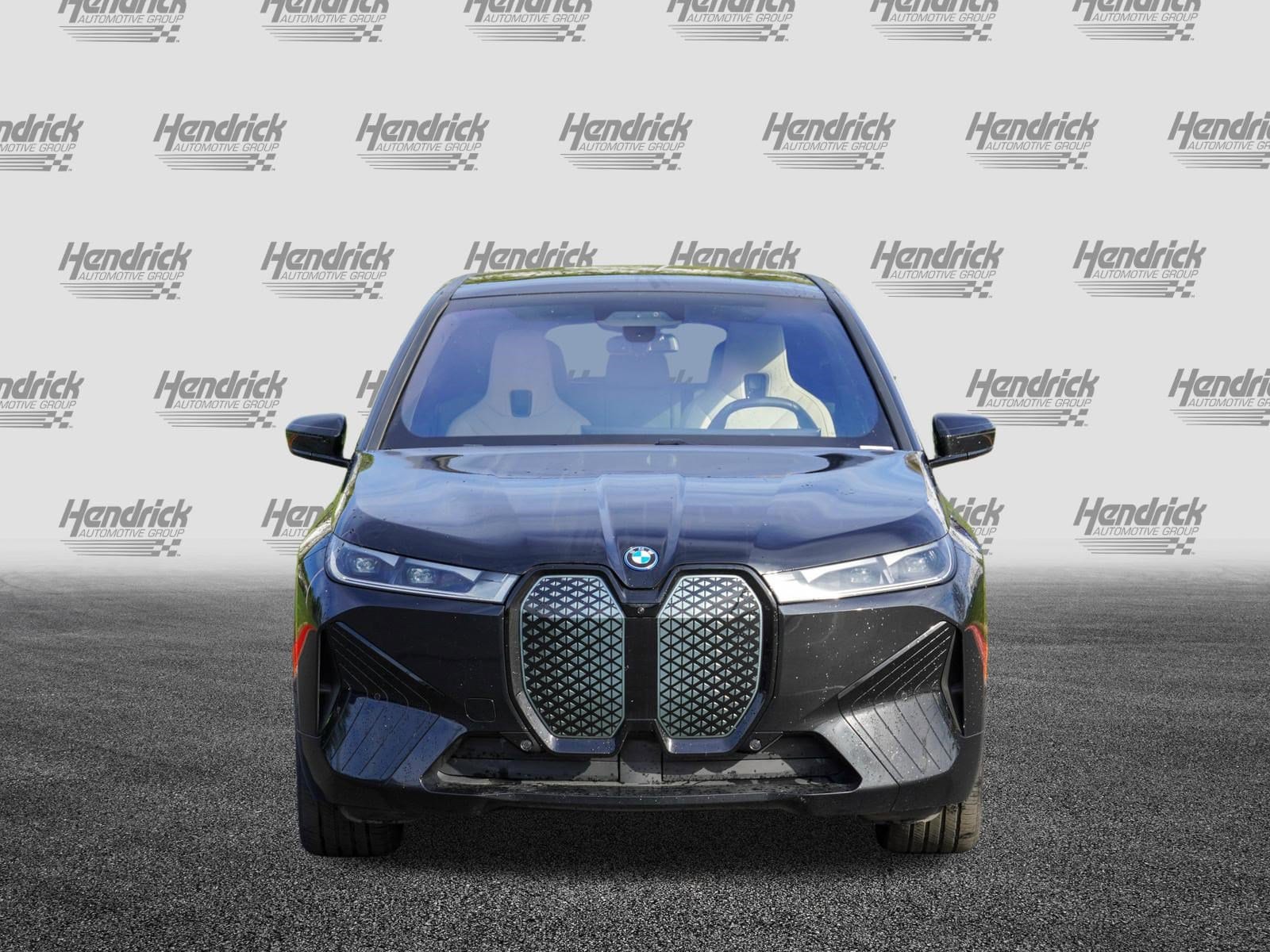 2025 BMW iX xDrive50 photo 2