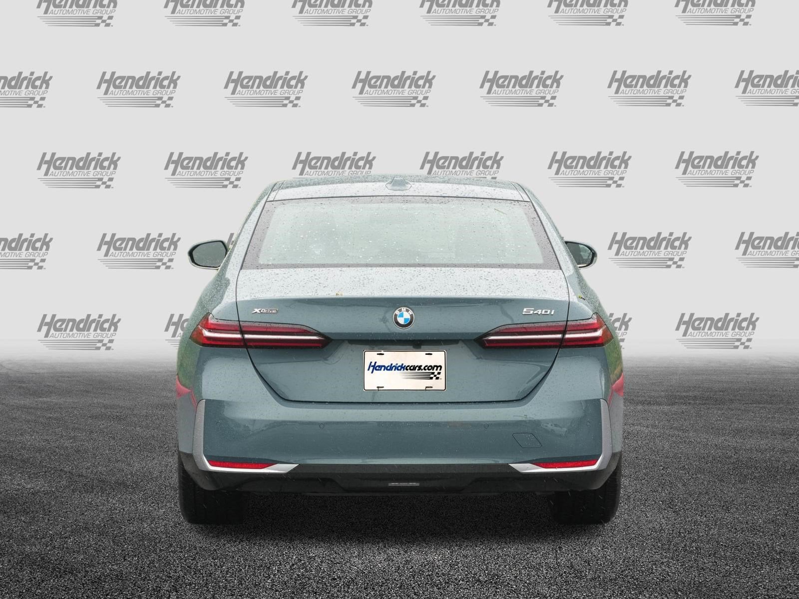 2026 BMW 5 Series 540i xDrive photo 3