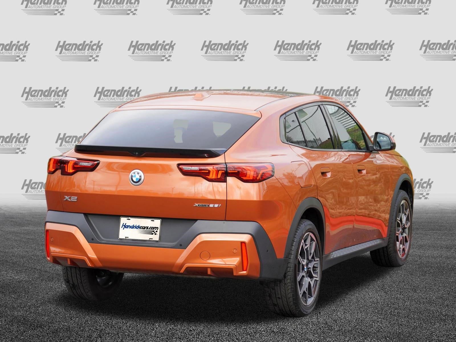 2025 BMW X2 xDrive28i photo 3