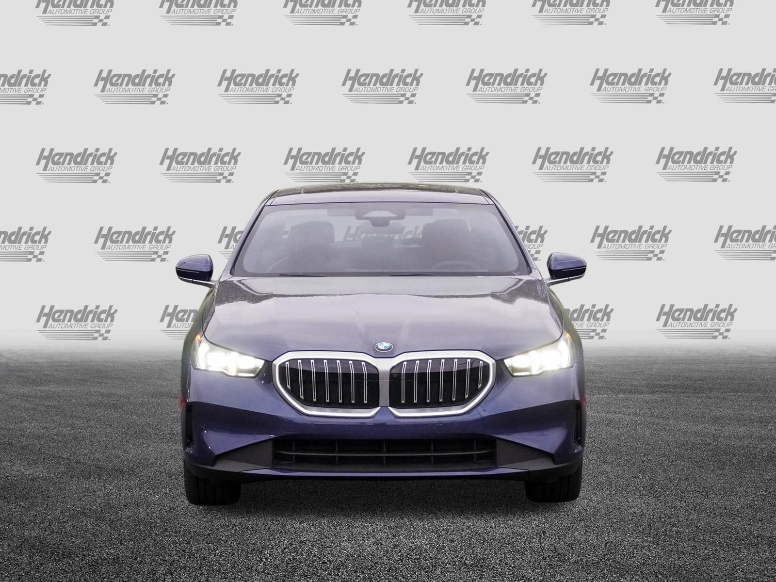 2026 BMW 5 Series 530i xDrive photo 2