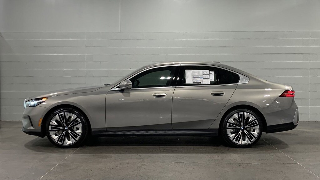 Certified 2025 BMW 5 Series 530i Sedan