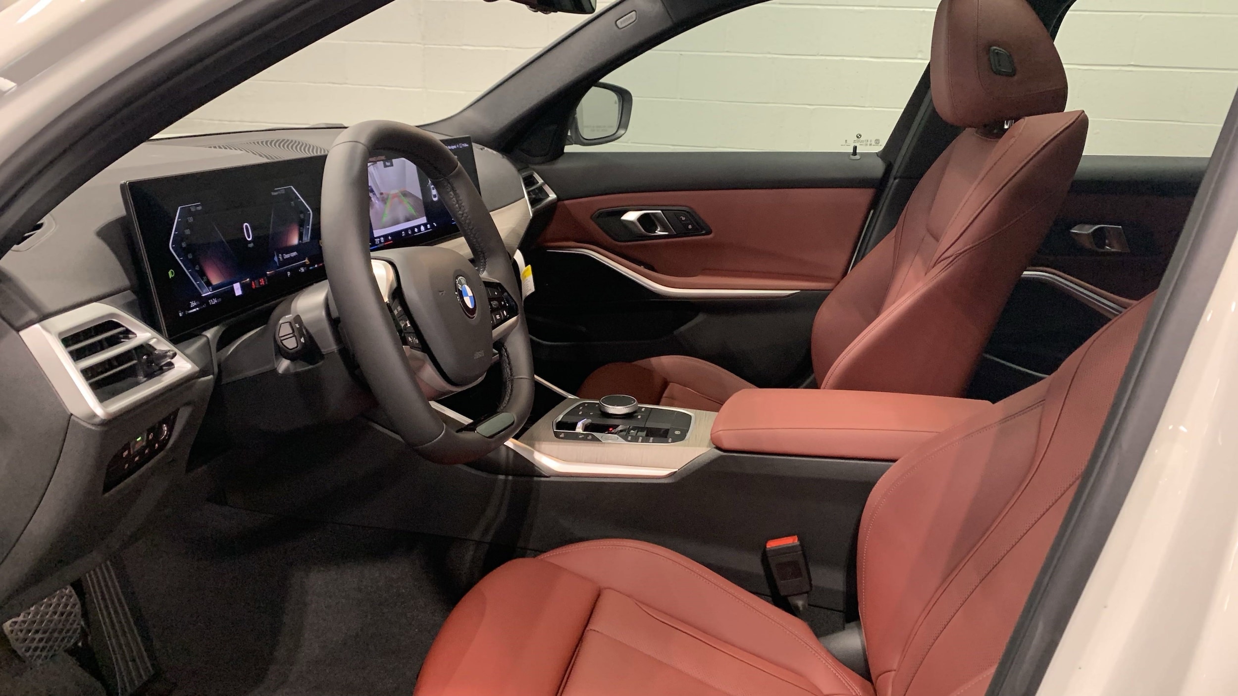 2025 BMW 3 Series 330i photo 5