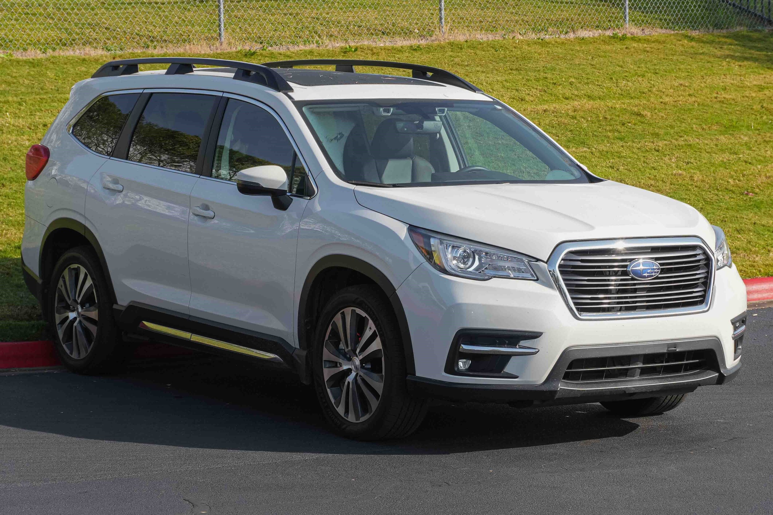 2020 Subaru Ascent Limited photo 2