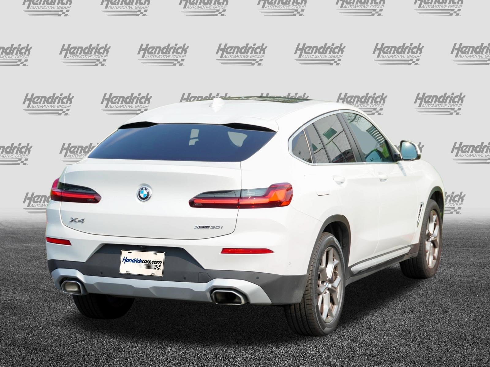 2025 BMW X4 XDrive30i