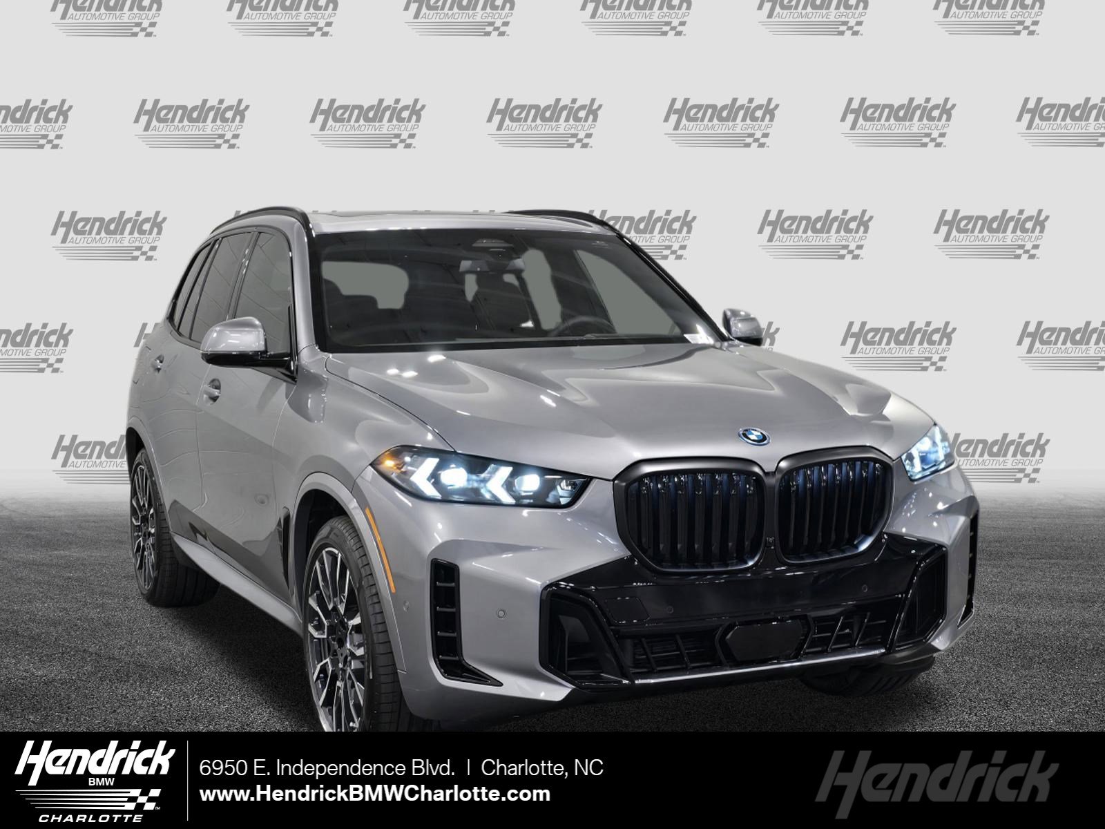 2026 BMW X5 50e's photo