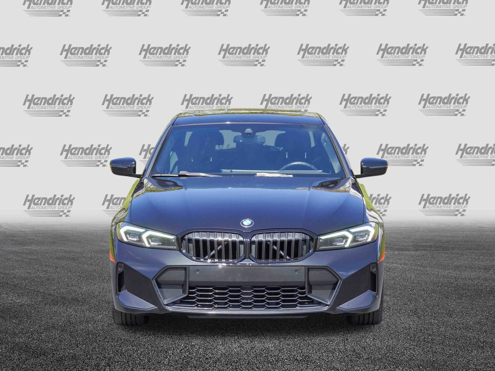 2023 Bmw 330i photo 2