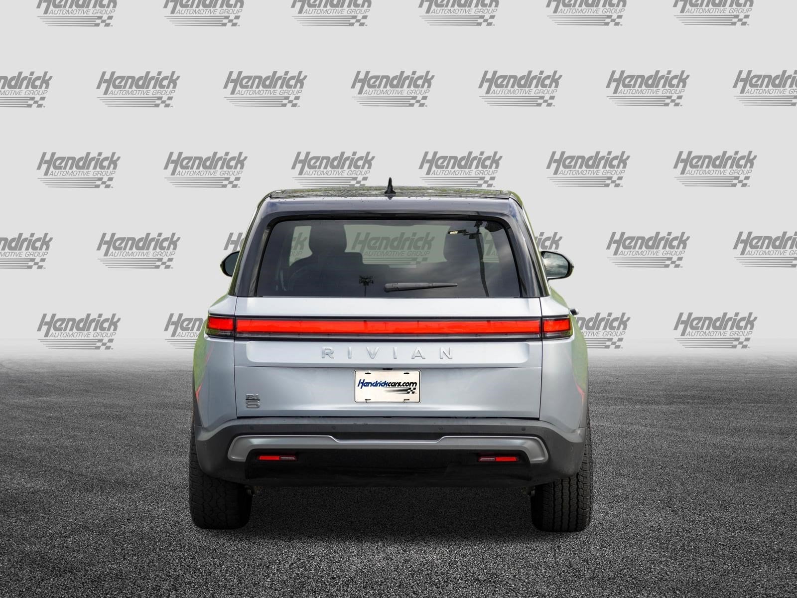 Rivian R1S Adventure