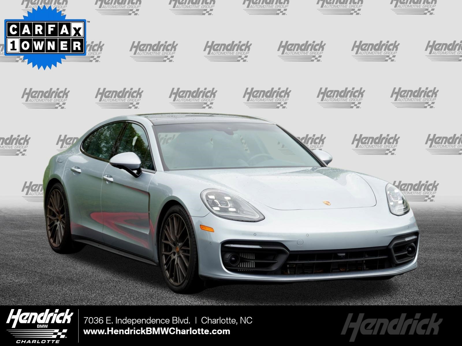 2023 Porsche Panamera 4 Platinum Edition's photo