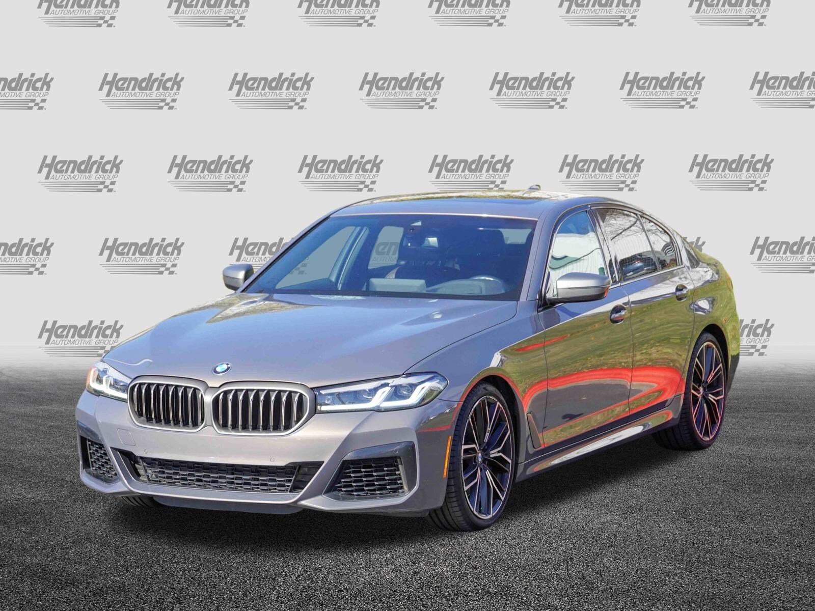 2022 Bmw M550i xDrive photo 3