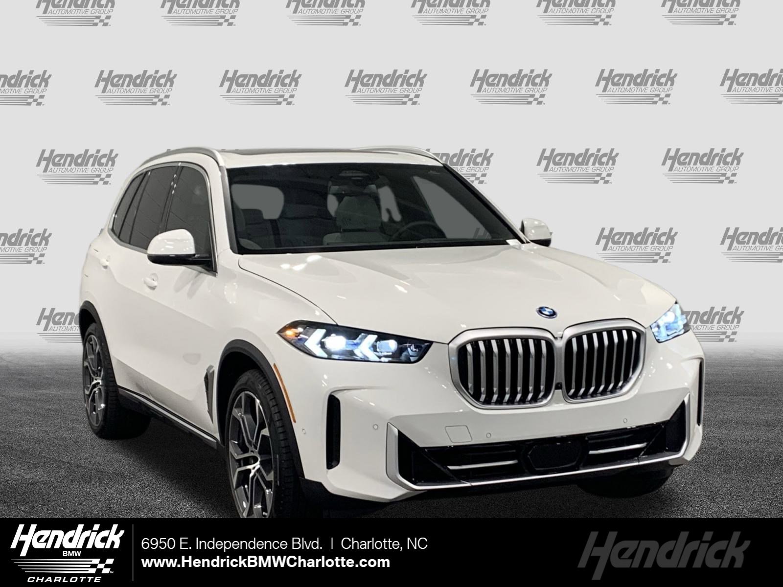 2026 BMW X5 50e's photo