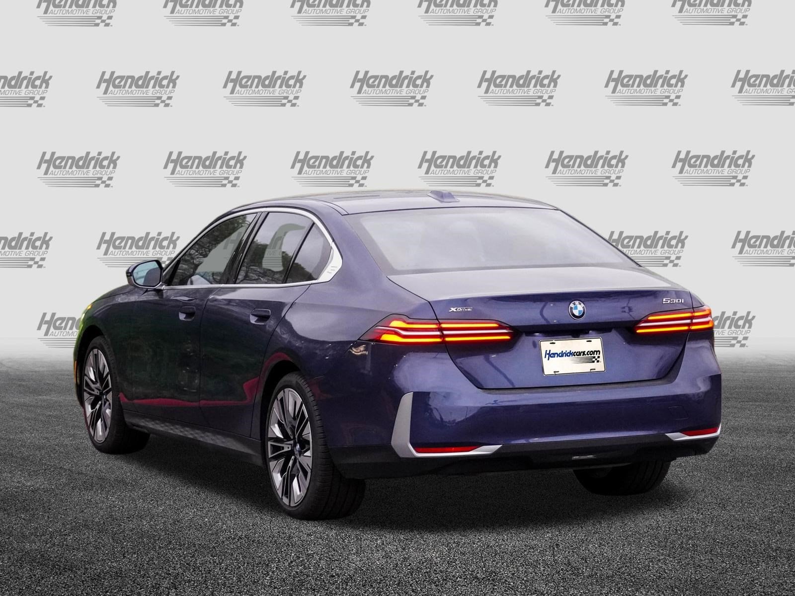 2026 BMW 5 Series 530i xDrive photo 5