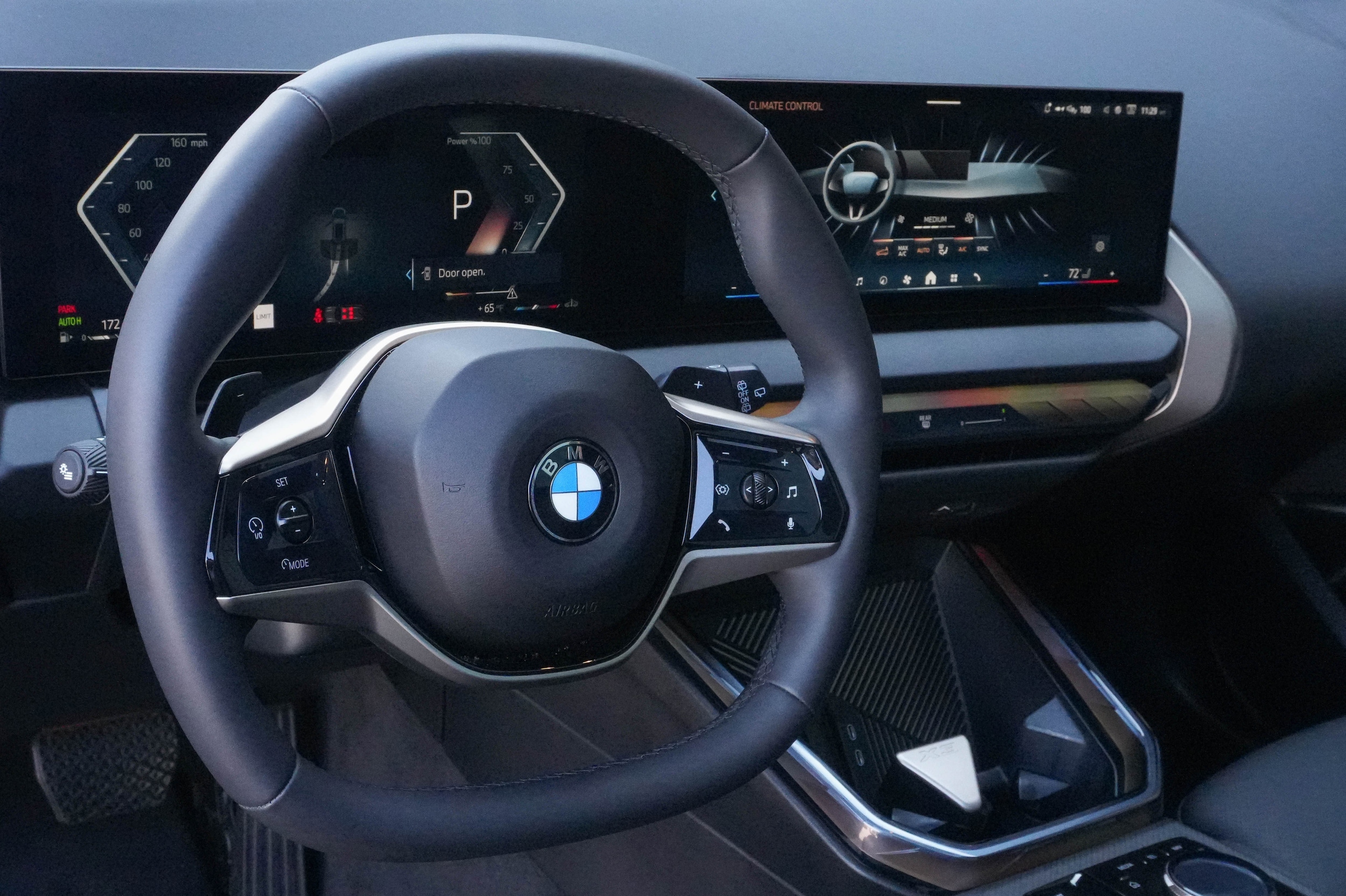 2025 BMW X3 30 xDrive photo 3