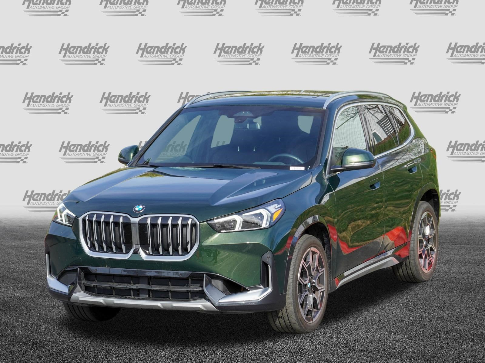 2025 BMW X1 xDrive28i photo 4