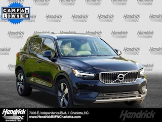 2020 Volvo XC40 Momentum SUV