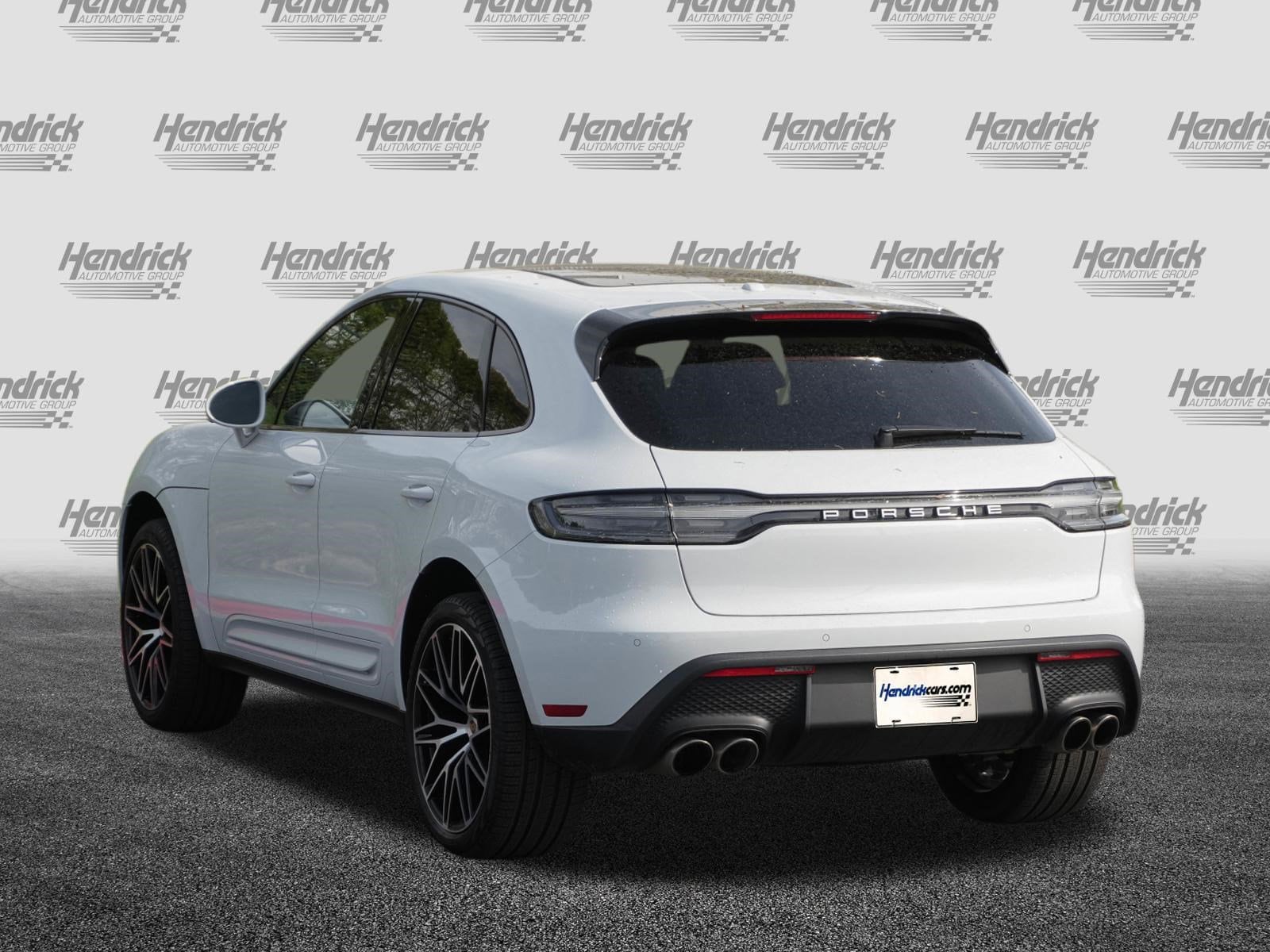 2022 Porsche Macan S photo 3
