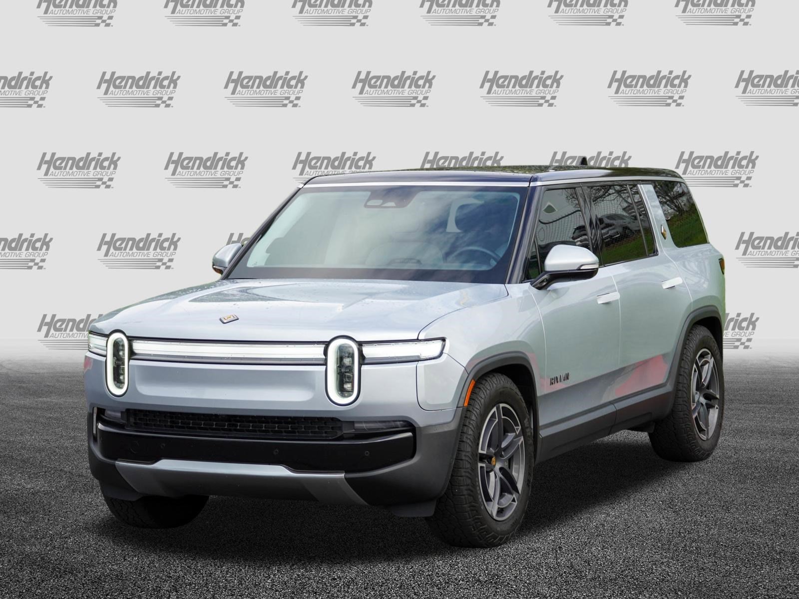 Rivian R1S Adventure