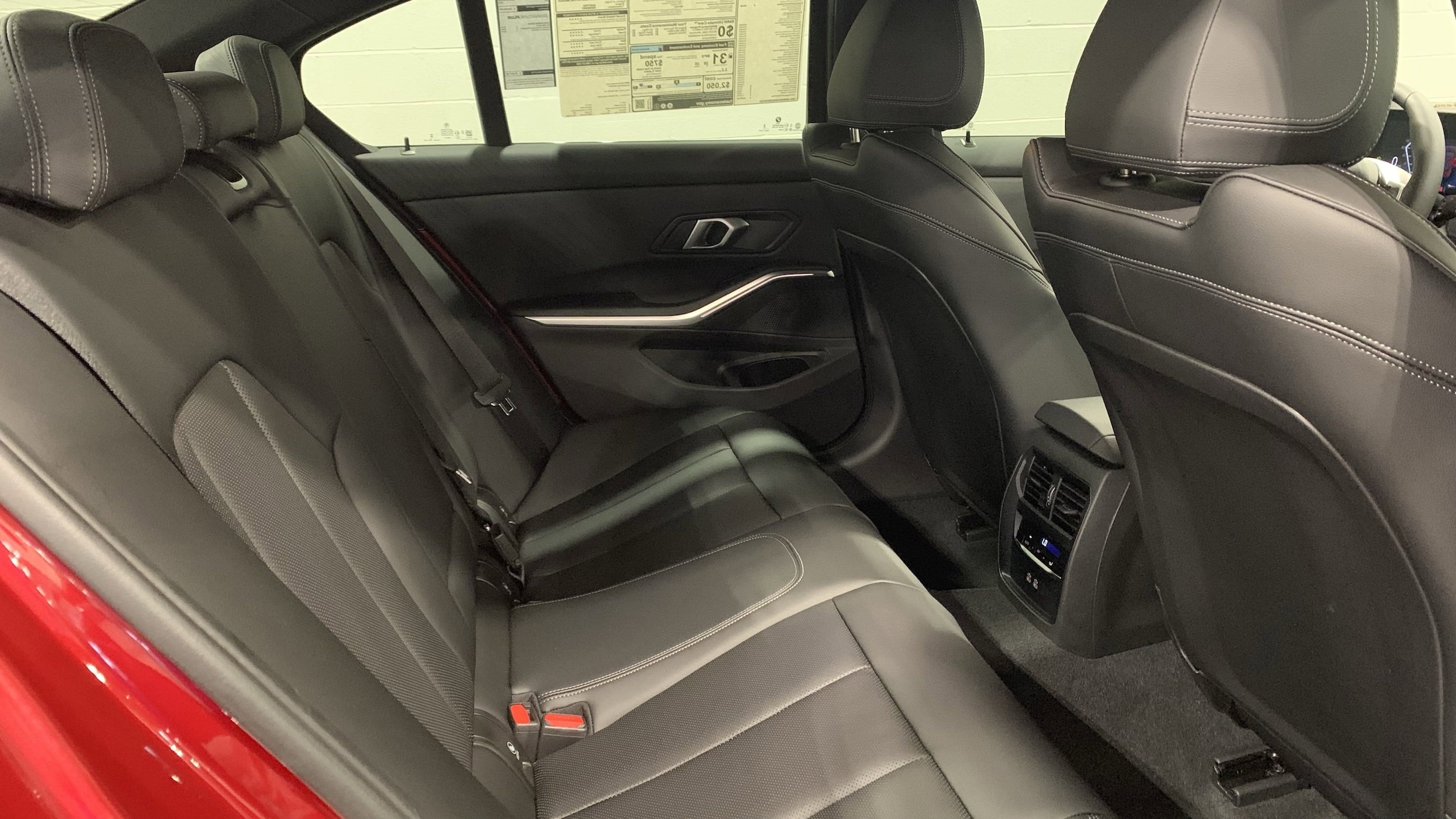 2025 BMW 3 Series 330i photo 6