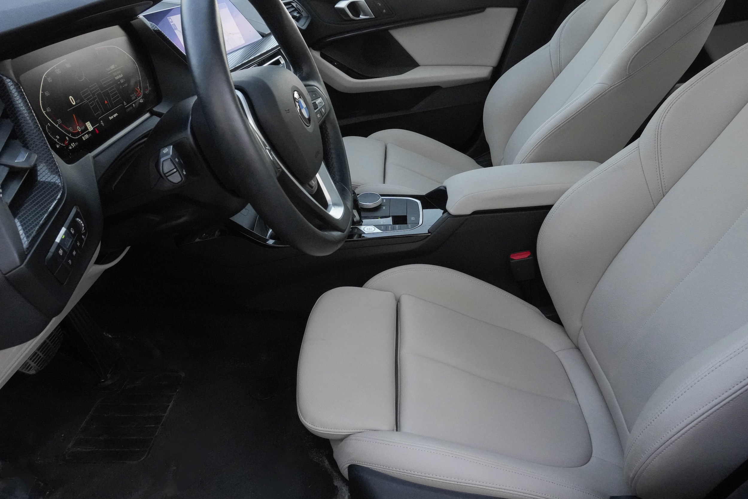 2023 BMW 2 Series 228i xDrive Gran Coupe photo 2