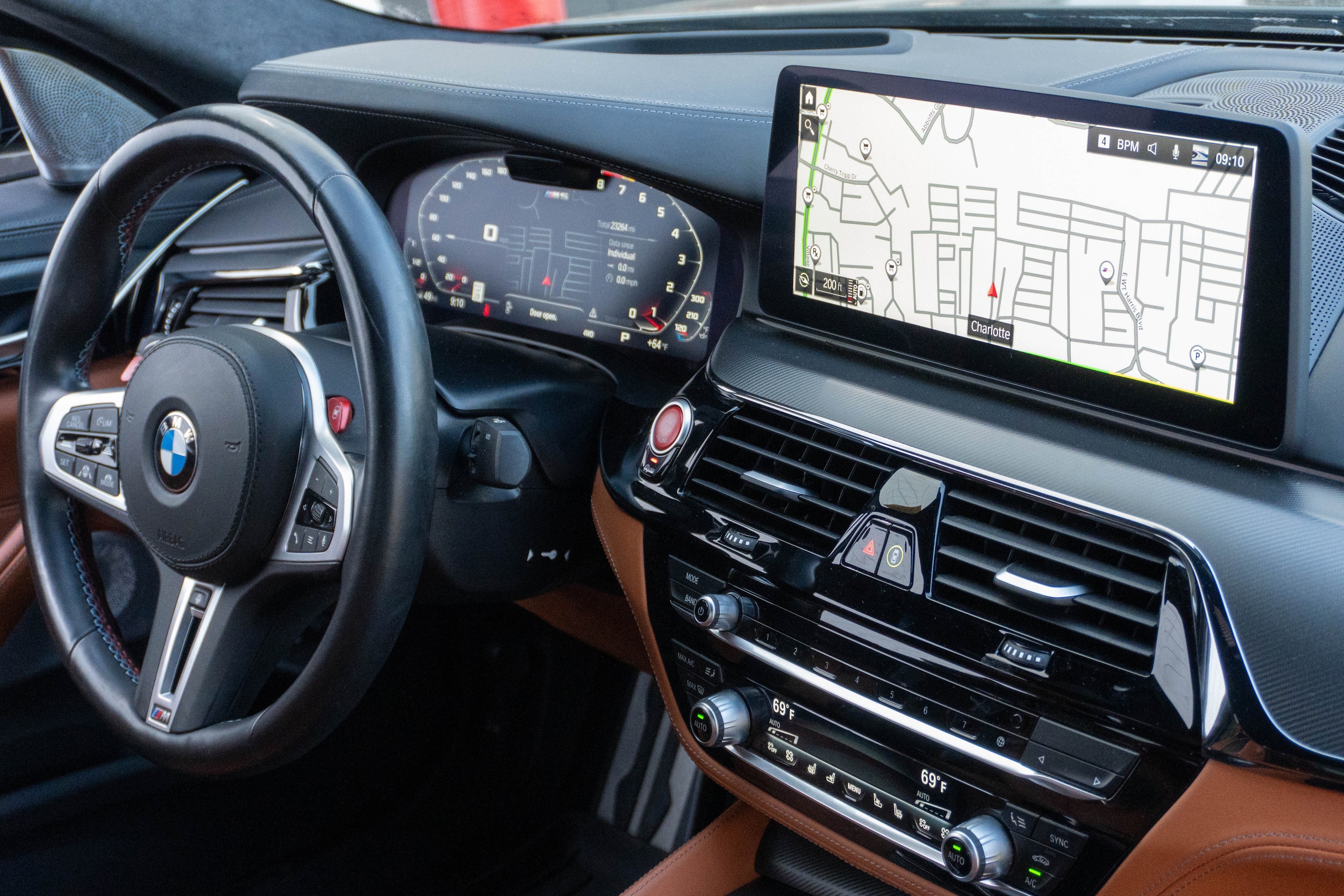 2023 BMW M5 Competition photo 3