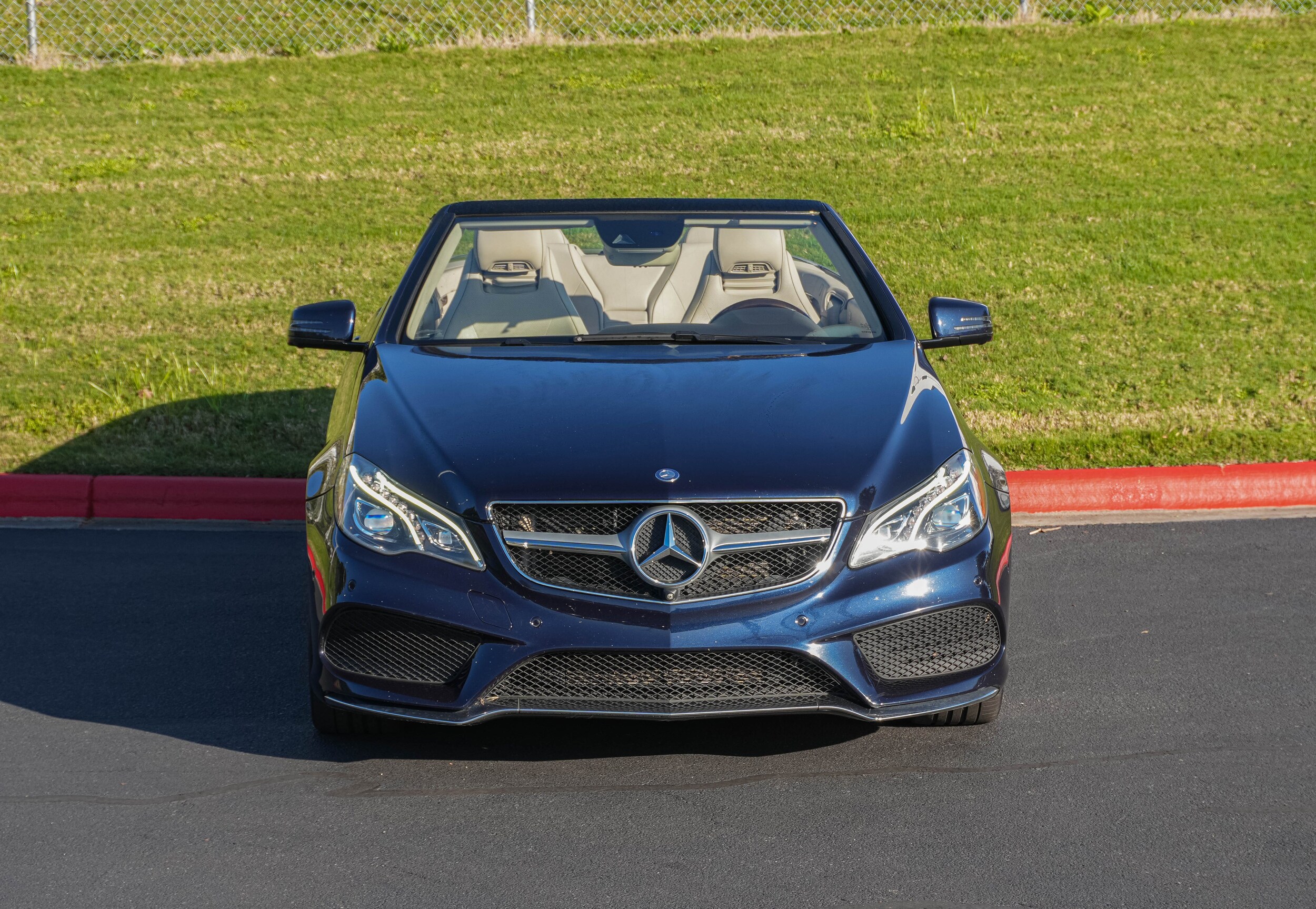 2015 Mercedes Benz E 550 photo 3